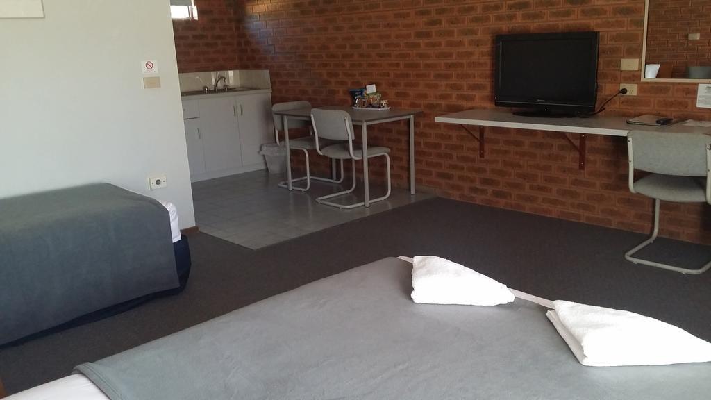 Bridge Motor Inn Tocumwal Exterior foto
